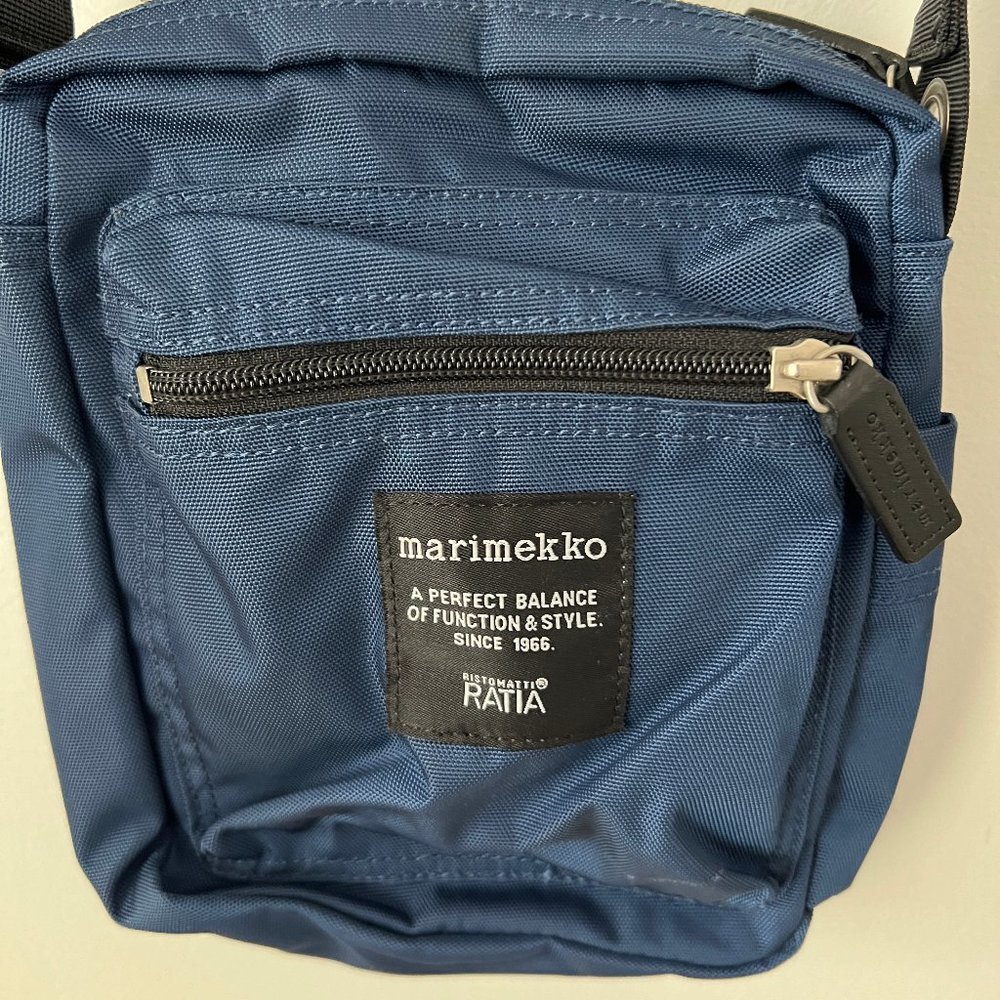 marimekko Cash & Carry dark blue shoulder bag